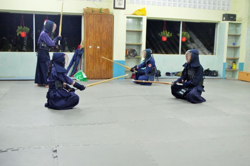 luyện tập võ Kendo - clb kendo toukai